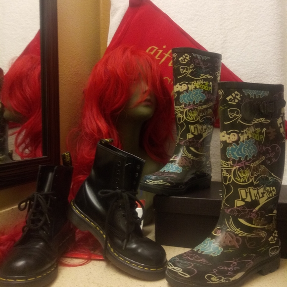🔥FINAL🔥 Dr MARTENS Docs + DECO Rain Boots +BONUS - Picture 2 of 8